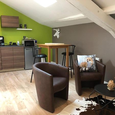 La Cabane Centre La Breche Wifi Calme Linge De Pressing Ніор Екстер'єр фото